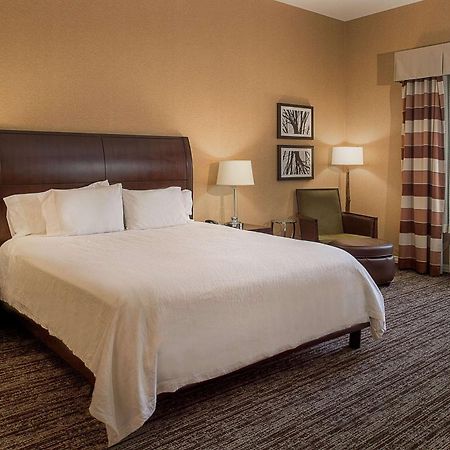Hilton Garden Inn St. Louis Airport Berkeley Exterior photo