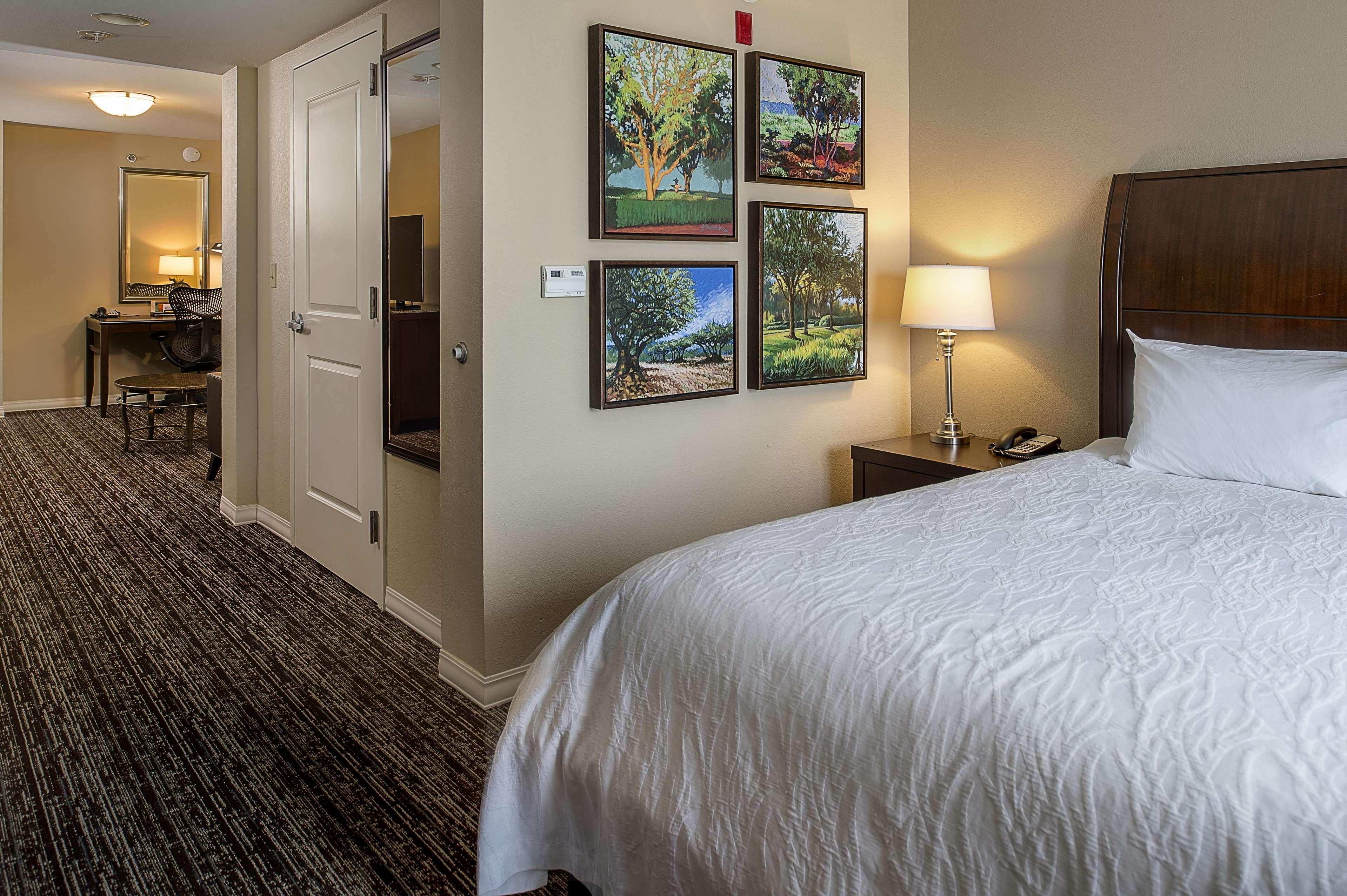 Hilton Garden Inn St. Louis Airport Berkeley Exterior photo