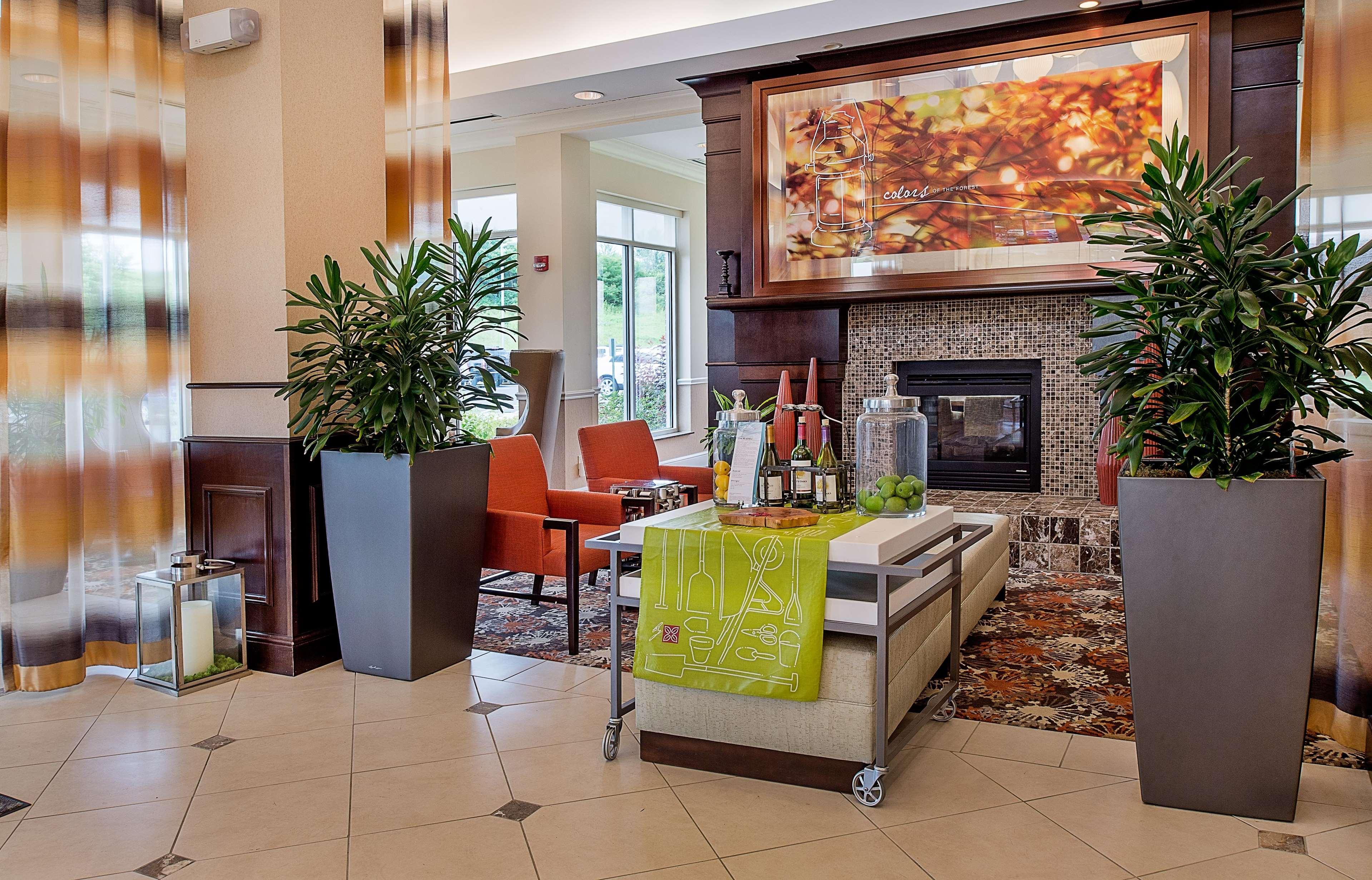 Hilton Garden Inn St. Louis Airport Berkeley Exterior photo