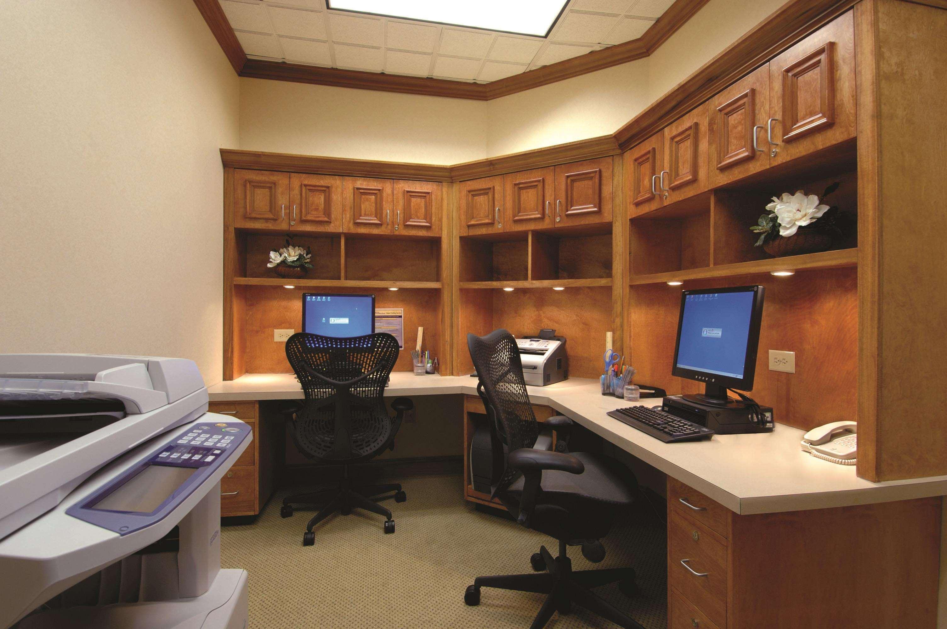 Hilton Garden Inn St. Louis Airport Berkeley Facilities photo