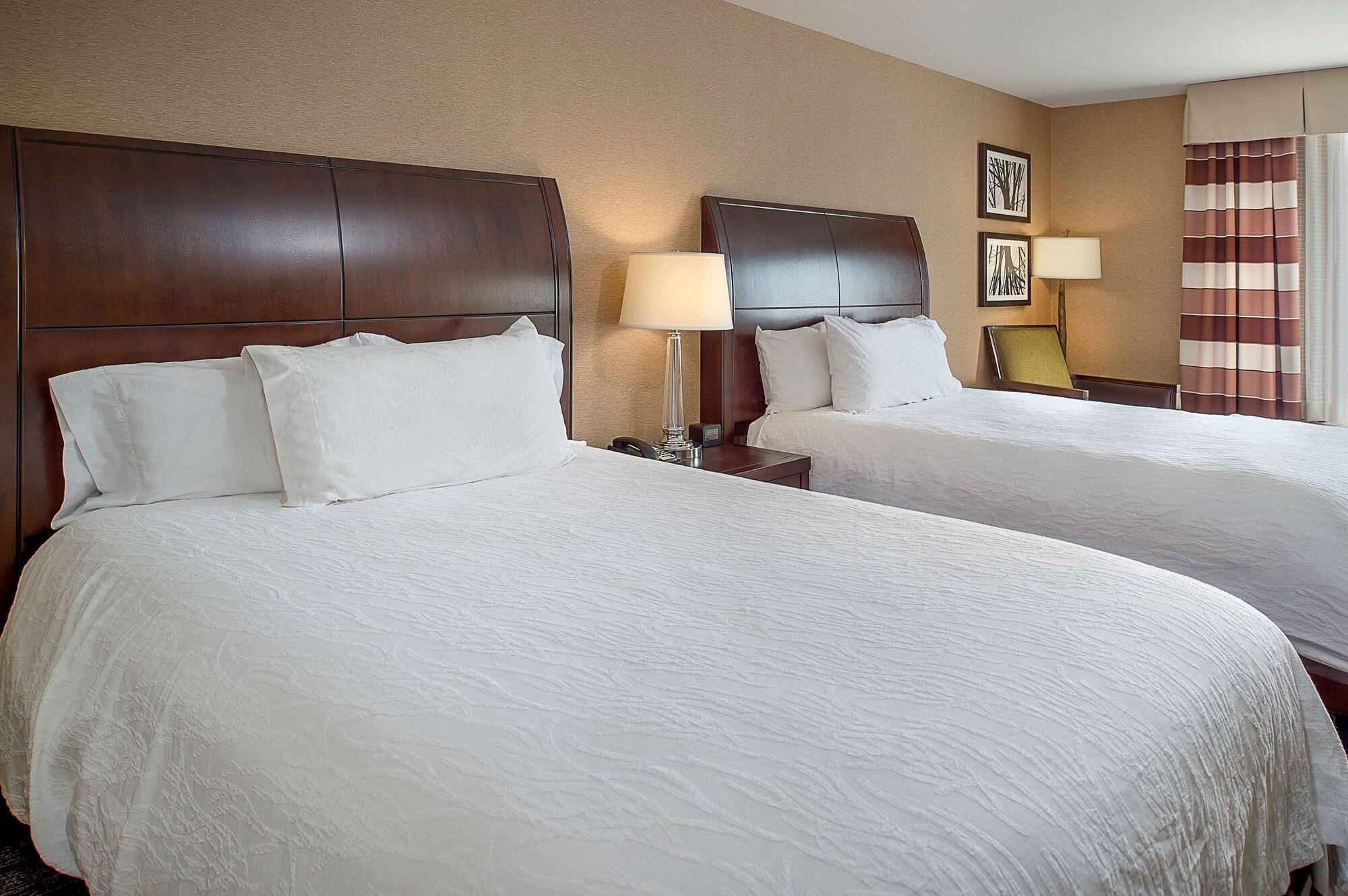 Hilton Garden Inn St. Louis Airport Berkeley Exterior photo
