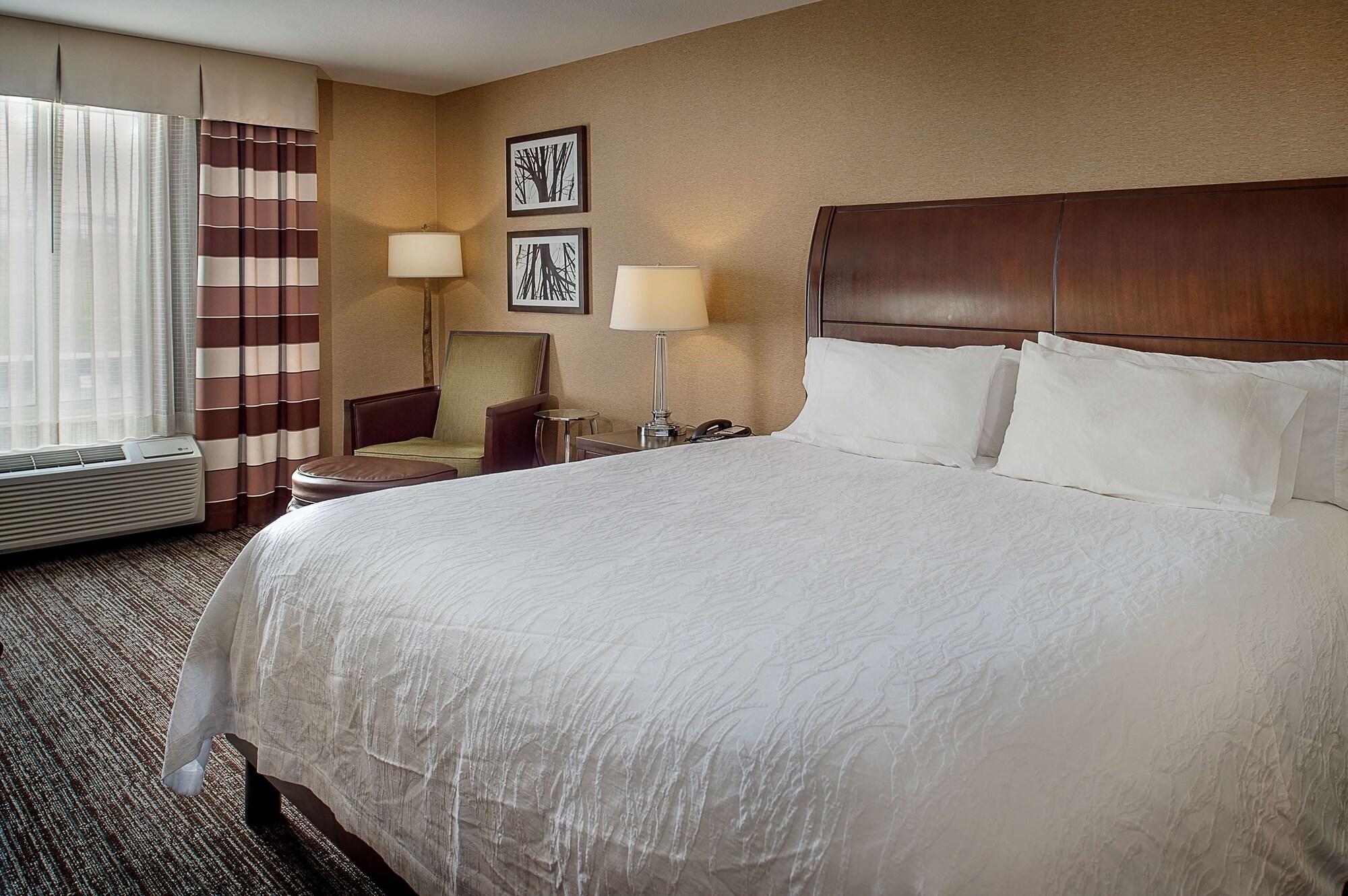 Hilton Garden Inn St. Louis Airport Berkeley Exterior photo