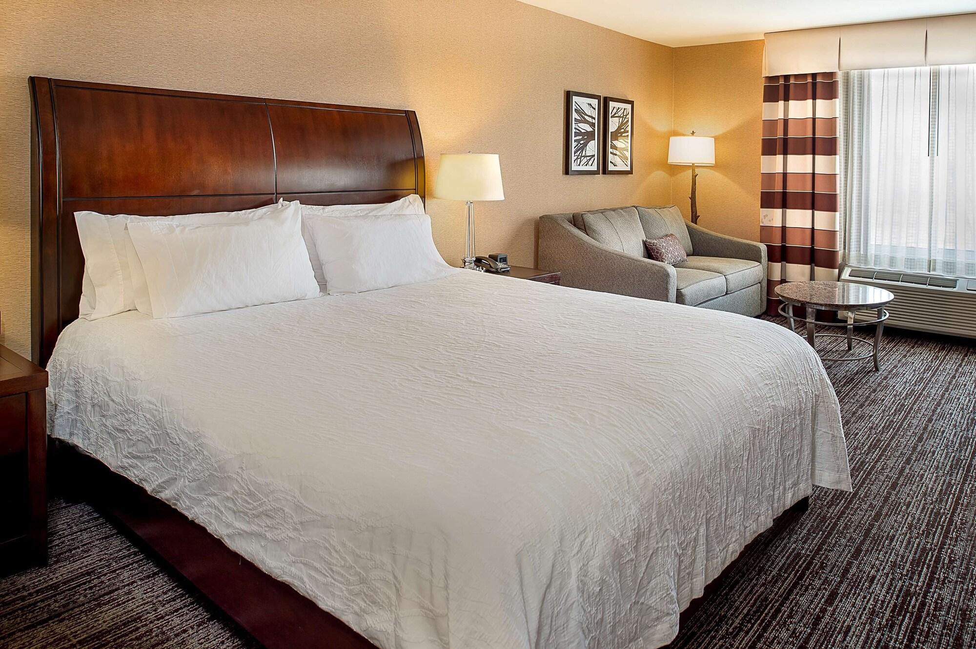 Hilton Garden Inn St. Louis Airport Berkeley Exterior photo