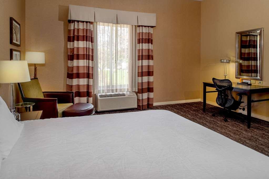 Hilton Garden Inn St. Louis Airport Berkeley Room photo
