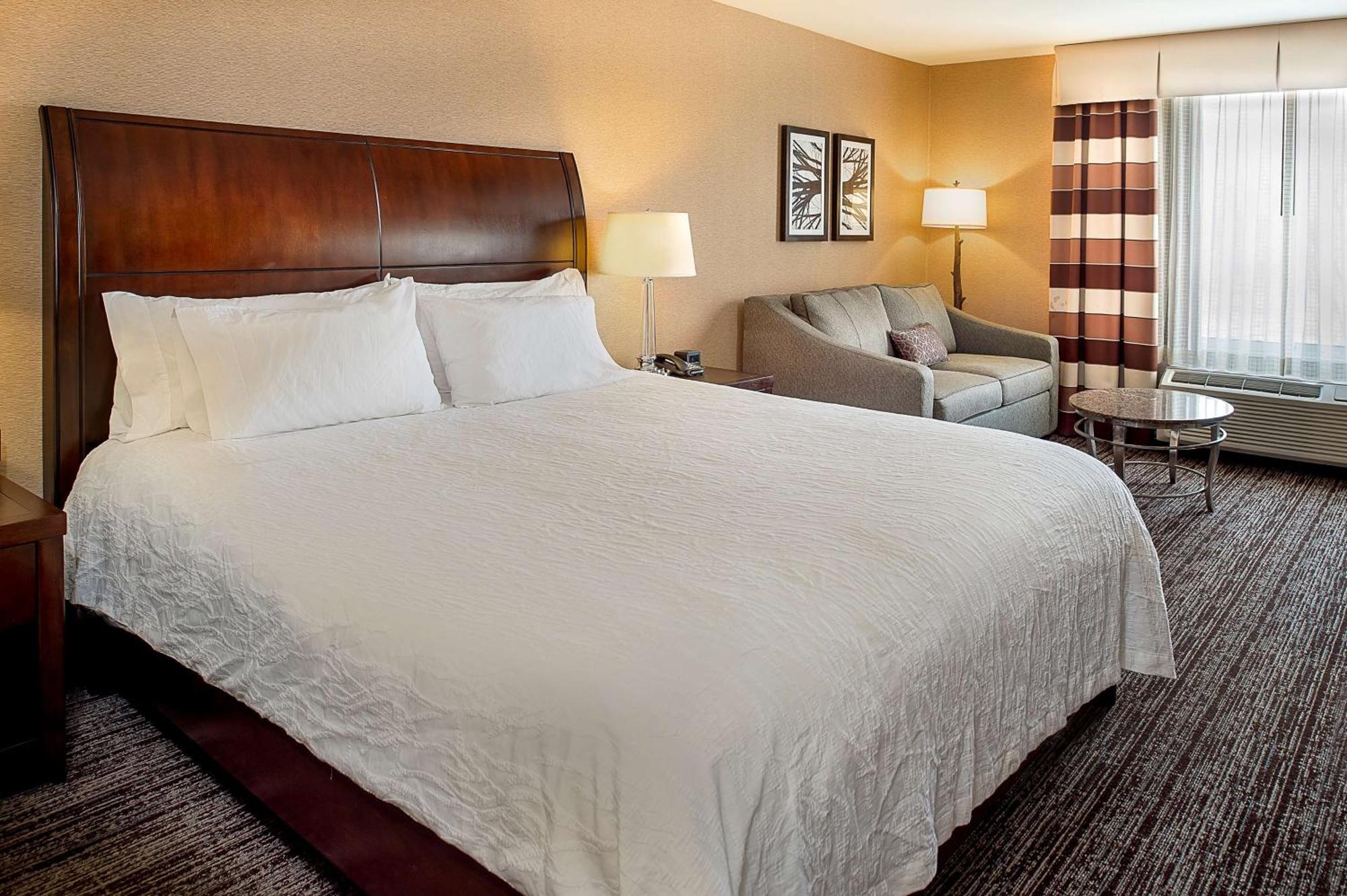 Hilton Garden Inn St. Louis Airport Berkeley Exterior photo