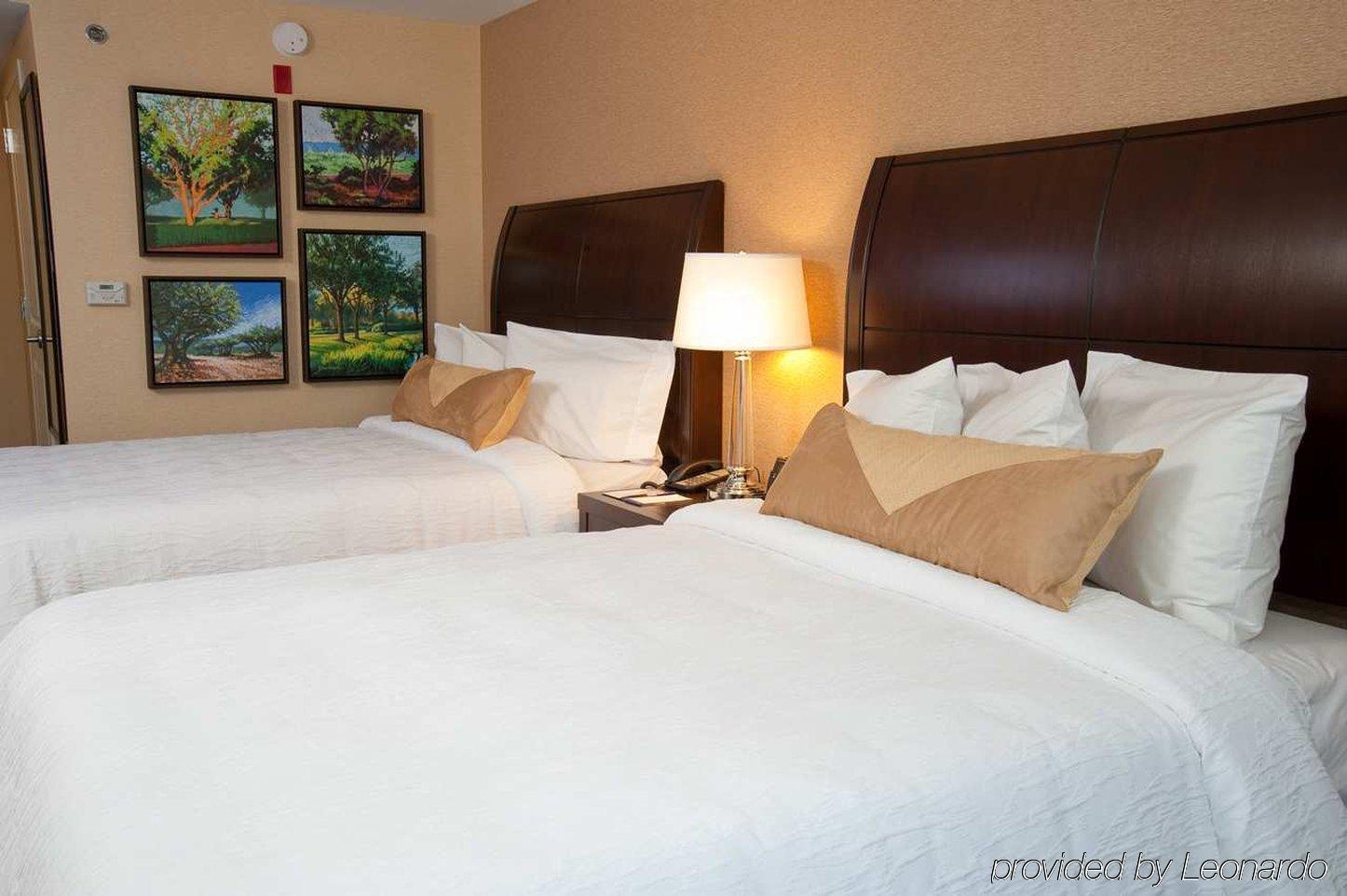 Hilton Garden Inn St. Louis Airport Berkeley Exterior photo