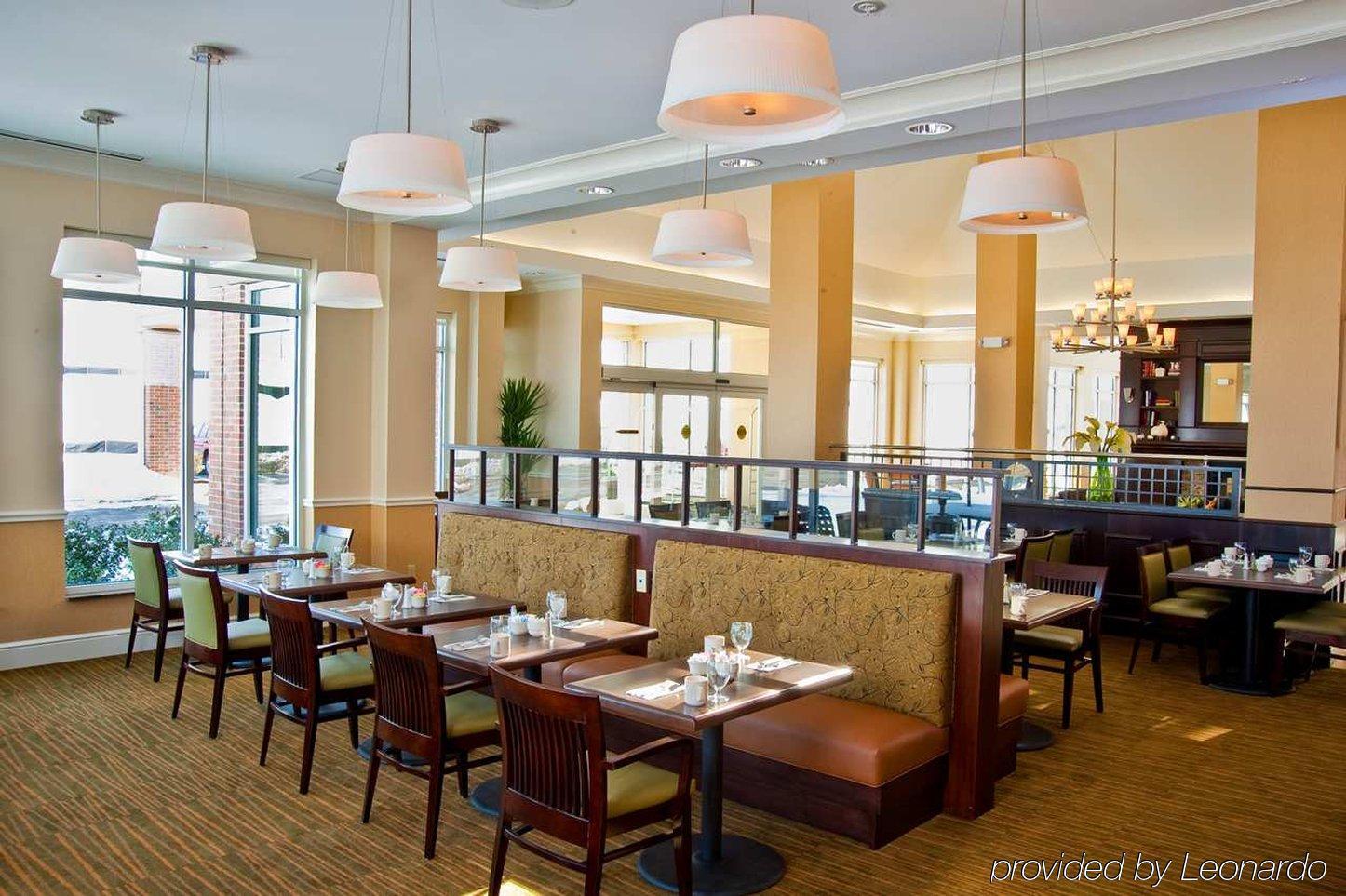 Hilton Garden Inn St. Louis Airport Berkeley Restaurant photo